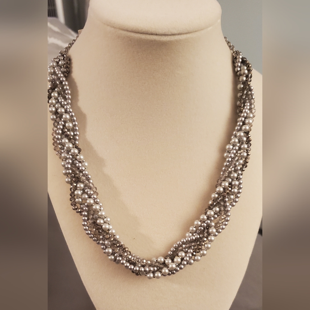 NWT Loft Elegant Silver and Gray Beaded Necklace